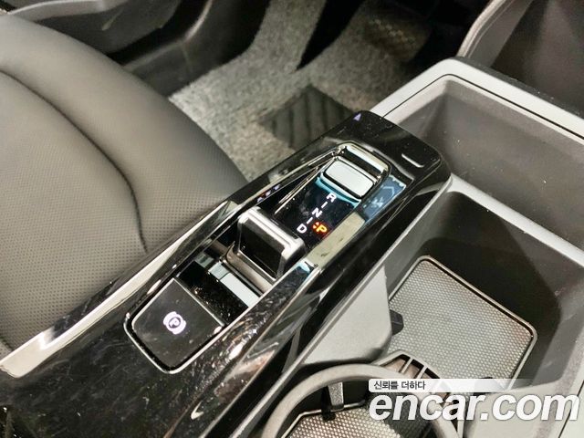 KG Mobility (SsangYong) Torres Gasoline 1.5 4WD T7 2026 — фото 9