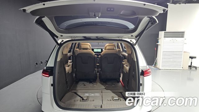 Kia Carnival (IV) Gasoline 7-Seater Hi-Limousine Signature 2023 — фото 20