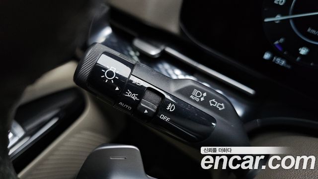 Kia Carnival (IV) Gasoline 7-Seater Hi-Limousine Signature 2023 — фото 35