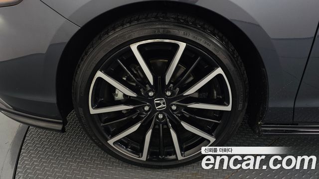 Honda Accord (XI) 2.0 Hybrid Touring 2024 — фото 5