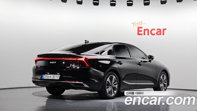Kia K8 Hybrid Signature 2023 — фото 2