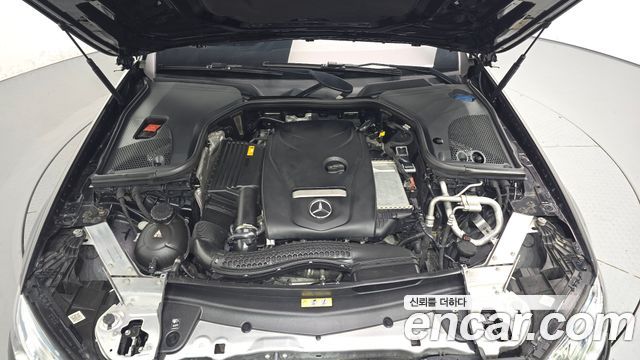 Mercedes-Benz E-Class (W213) E300 4MATIC Exclusive 2018 — фото 6