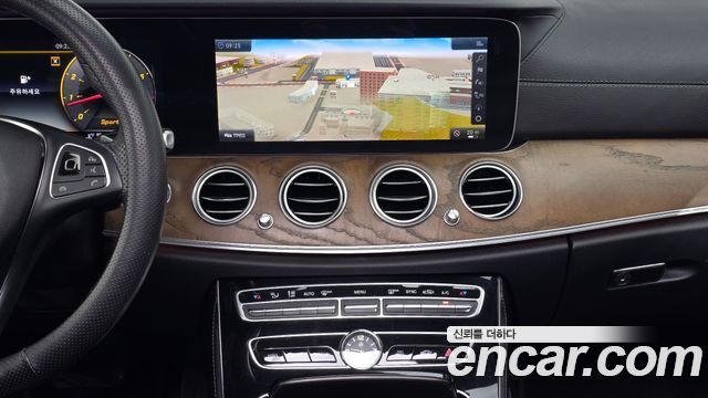 Mercedes-Benz E-Class (W213) E300 4MATIC Exclusive 2018 — фото 14