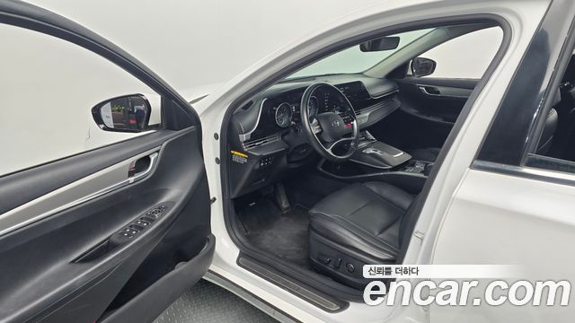 Hyundai Grandeur (IG) 3.0 LPi Rent Car Modern 2020 — фото 15