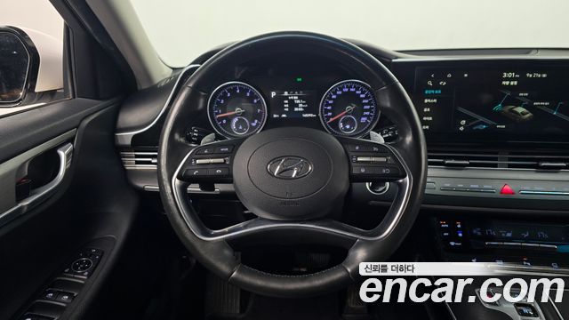 Hyundai Grandeur (IG) 3.0 LPi Rent Car Modern 2020 — фото 17