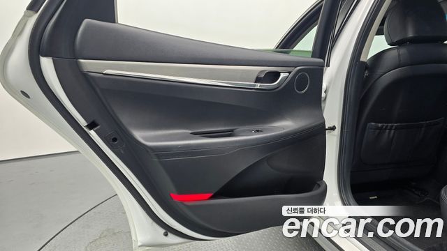Hyundai Grandeur (IG) 3.0 LPi Rent Car Modern 2020 — фото 31