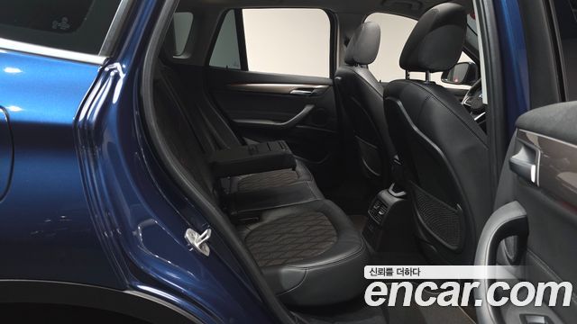 BMW X1 (F48) xDrive 18d xLine 2021 — фото 15