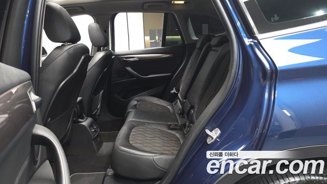 BMW X1 (F48) xDrive 18d xLine 2021 — фото 16