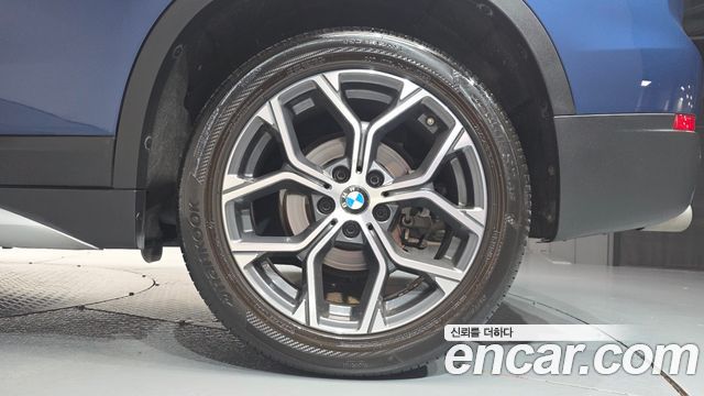 BMW X1 (F48) xDrive 18d xLine 2021 — фото 27