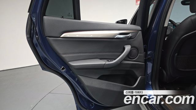 BMW X1 (F48) xDrive 18d xLine 2021 — фото 31