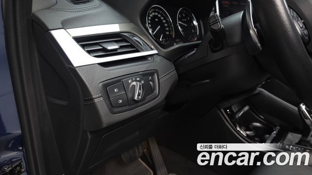 BMW X1 (F48) xDrive 18d xLine 2021 — фото 35