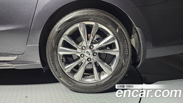 Kia Carnival 9-Seater Noblesse Special 2019 — фото 27