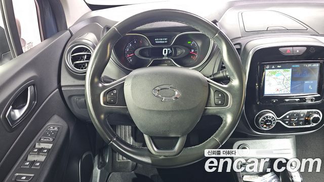 Renault Korea QM3 RE 2018 — фото 12