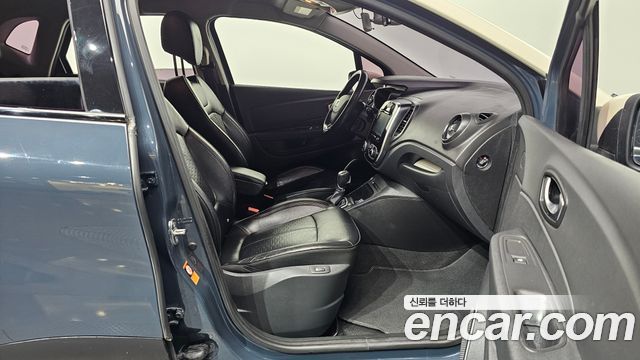 Renault Korea QM3 RE 2018 — фото 26
