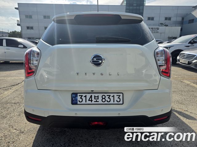 KG Mobility (SsangYong) Very New Tivoli Gasoline 1.5 2WD V3 2022 — фото 7
