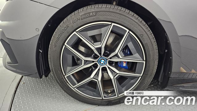 BMW i5 (G60) eDrive 40 M Sport 2024 — фото 5