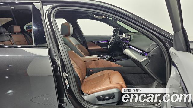 BMW i5 (G60) eDrive 40 M Sport 2024 — фото 11