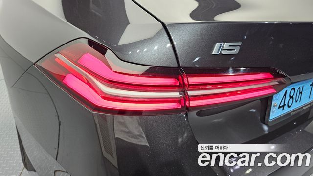 BMW i5 (G60) eDrive 40 M Sport 2024 — фото 23