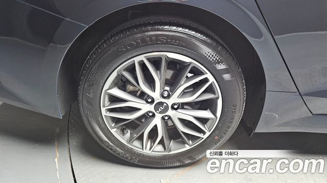 Kia K5 (III) 2.0 Prestige 2023 — фото 5