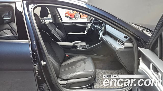 Kia K5 (III) 2.0 Prestige 2023 — фото 10