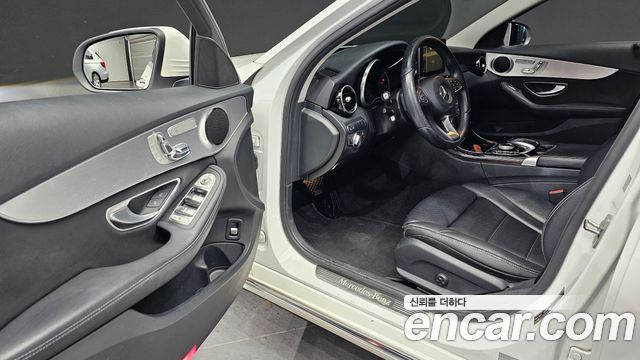 Mercedes-Benz C-Class (W205) C220 d 4MATIC 2017 — фото 10