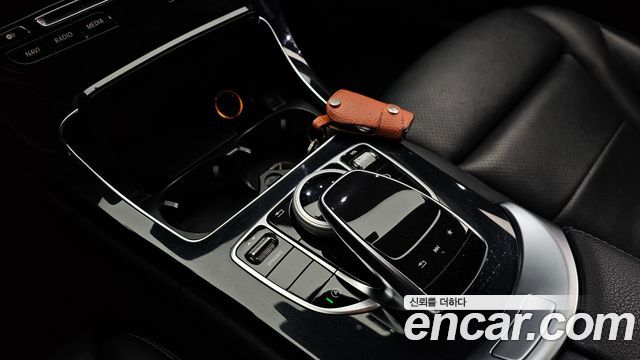 Mercedes-Benz C-Class (W205) C220 d 4MATIC 2017 — фото 17