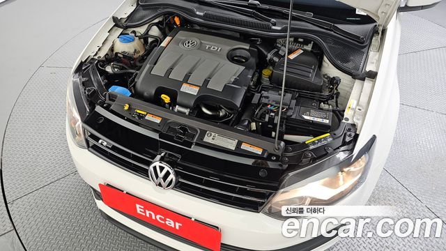 Volkswagen Polo 1.6 TDI R-Line 5th 2014 — фото 6