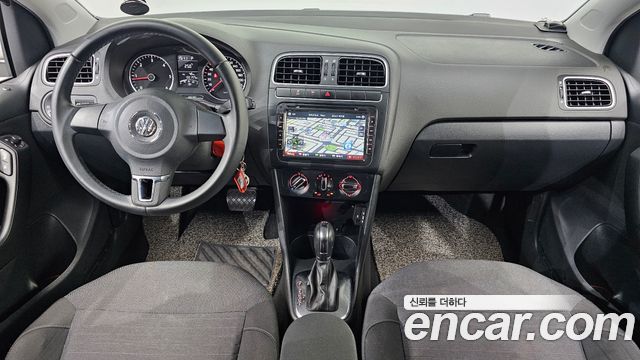 Volkswagen Polo 1.6 TDI R-Line 5th 2014 — фото 7
