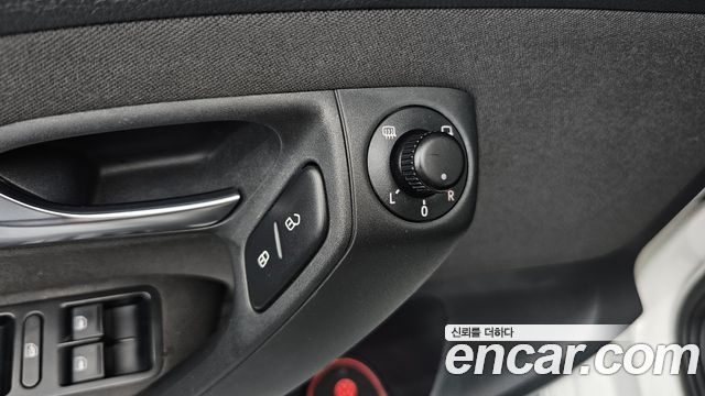 Volkswagen Polo 1.6 TDI R-Line 5th 2014 — фото 14