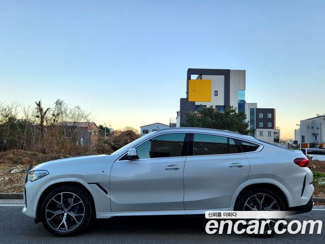 BMW X6 (G06) xDrive40i M Sport 2022 — фото 3