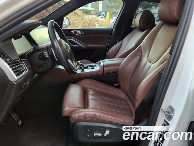 BMW X6 (G06) xDrive40i M Sport 2022 — фото 8
