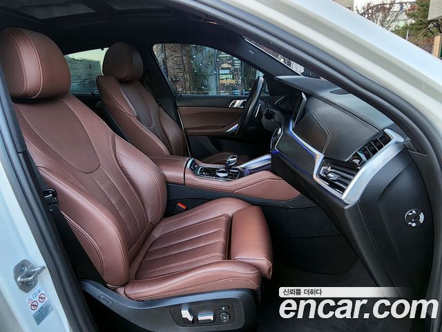 BMW X6 (G06) xDrive40i M Sport 2022 — фото 9