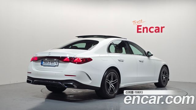 Mercedes-Benz E-Class (W214) E200 AMG Line 2026 — фото 2