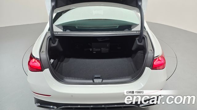 Mercedes-Benz E-Class (W214) E200 AMG Line 2026 — фото 30