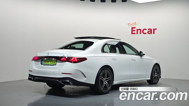 Mercedes-Benz E-Class (W214) E300 4MATIC AMG Line 2026 — фото 2