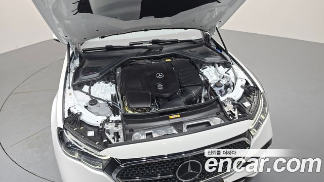 Mercedes-Benz E-Class (W214) E300 4MATIC AMG Line 2026 — фото 6
