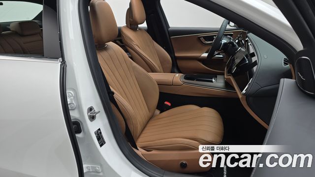 Mercedes-Benz E-Class (W214) E300 4MATIC AMG Line 2026 — фото 26
