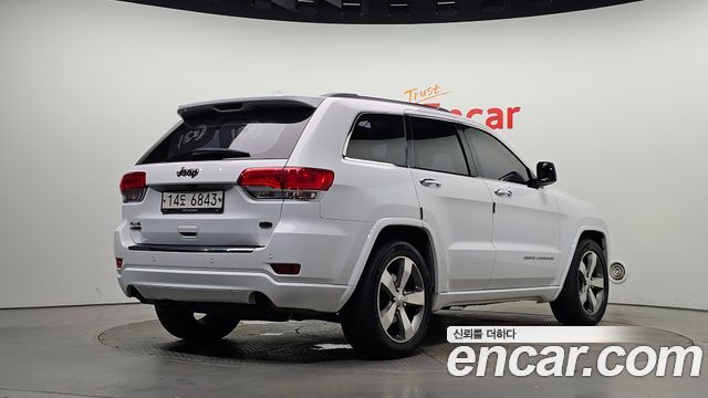 Jeep Grand Cherokee 3.0 Diesel Overland WK2 2016 — фото 2