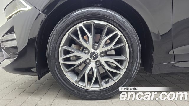 Kia K5 (III) 2.0 Prestige 2022 — фото 5