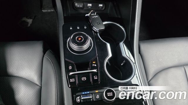 Kia K5 (III) 2.0 Prestige 2022 — фото 9