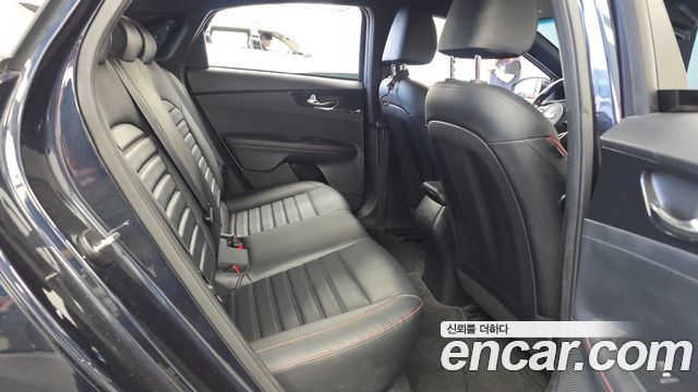 Kia K3 GT Basic 2019 — фото 12
