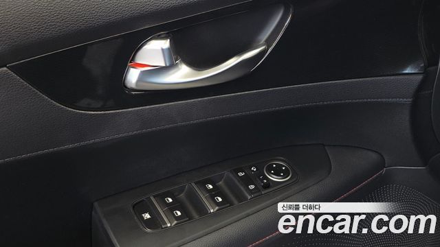 Kia K3 GT Basic 2019 — фото 29
