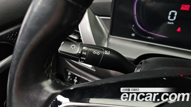 Kia Seltos Gasoline 1.6 Turbo 2WD Prestige 2023 — фото 18