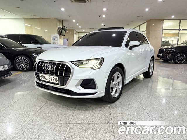 Audi Q3 (F3) 35 TDI Premium