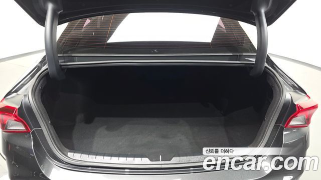 Kia K5 (III) 2.0 Prestige 2022 — фото 20