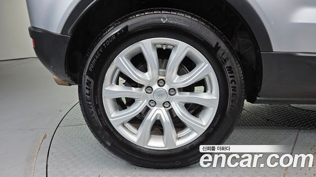 Land Rover Range Rover Evoque 2.2 SD4 Pure 2015 — фото 5