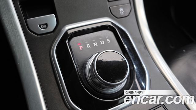 Land Rover Range Rover Evoque 2.2 SD4 Pure 2015 — фото 9