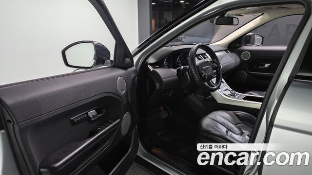 Land Rover Range Rover Evoque 2.2 SD4 Pure 2015 — фото 10