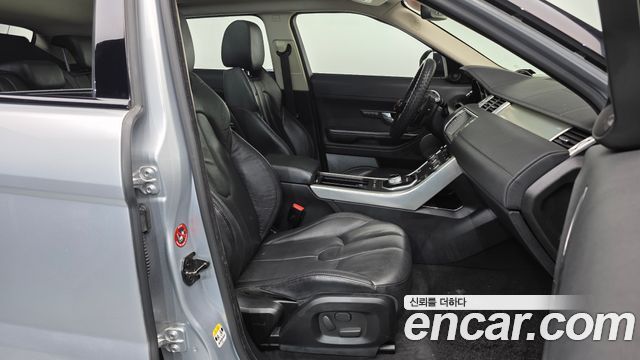 Land Rover Range Rover Evoque 2.2 SD4 Pure 2015 — фото 15