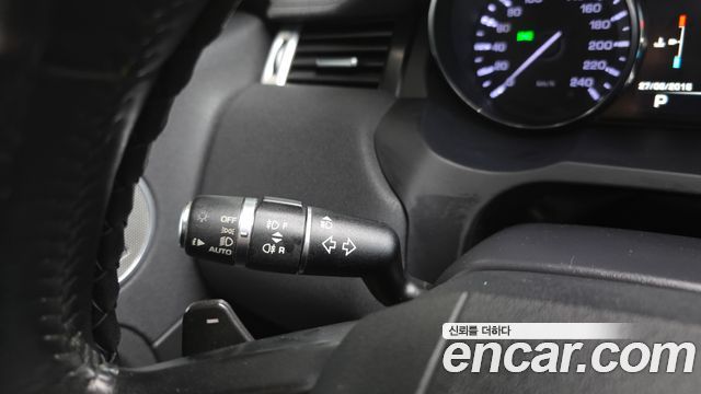 Land Rover Range Rover Evoque 2.2 SD4 Pure 2015 — фото 21